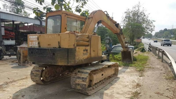 ขาย 215,000 KOMATSU 10 HT เครื่องดี ปั้มแรง ตัวเดิน ดีแรง เอวแน่น ช่วงล่างเต็ม รถสวยพร้อมใช้  ถอยู่ จ.จันทบุรี โทร &amp;ไอดีไลน์ 0610710295