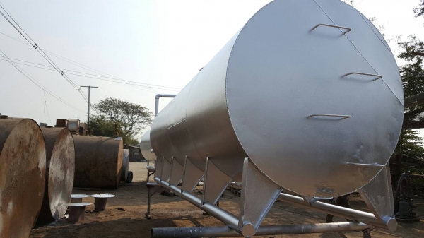 ขายถังน้ำมันขนาด 16000 ลิตรสภาพตามรูป