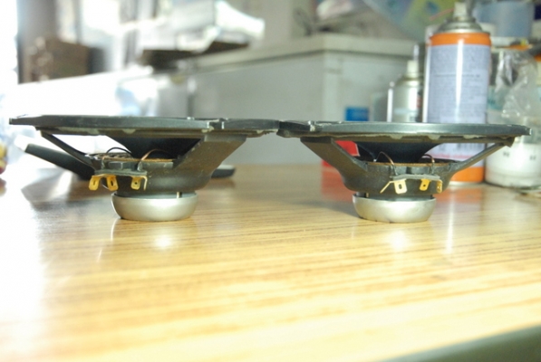 ลำโพง 6นิ้ว Alpine ราคา 800 บาท ลำโพง 6นิ้ว Alpine ราคา 800 บาท