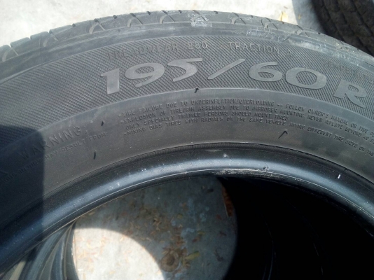 195/60R15 MICHELIN PLIMACY มี 3 เส้น ปี13 tel.063-286-3551,081-427-3941 195/60R15 MICHELIN PLIMACY มี 3 เส้น ปี13 tel.063-286-3551,081-427-3941