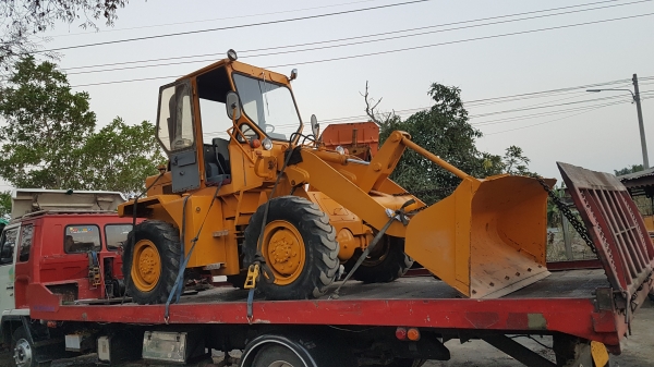 ขายด่วนรถยกตักเอวอ่อนมิสซูHL707 ตักยก2.5ตันยกสูง3เมตรรถขับเคลื่อน4ล้อรถนอกเพื่งนำเข้ามายังไม่เคยใช้งานในเมืองไทยเลย