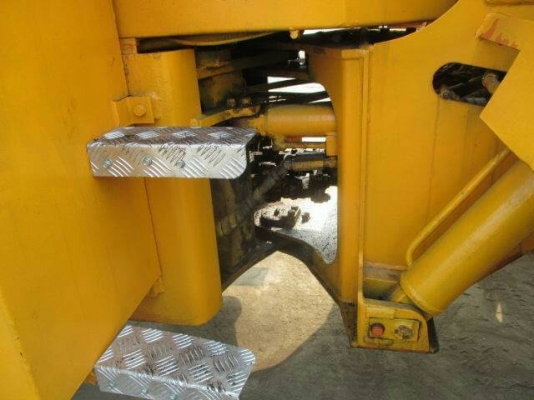 ขายด่วนรถยกตักเอวอ่อนมิสซูHL707 ตักยก2.5ตันยกสูง3เมตรรถขับเคลื่อน4ล้อรถนอกเพื่งนำเข้ามายังไม่เคยใช้งานในเมืองไทยเลย