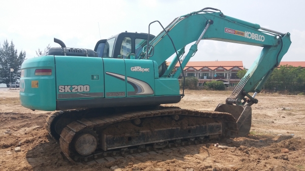 ขาย 1,595,000 KOBELCO sk 200-8 YN 12 super ไฟฟ้าครบ เครื่องดี ปั้มแรง โซ่หนา เอกสารใบแจ้งจำหน่าย รถสวยพร้อมใช้(รถอยู่ ชลบุรี) 090-772-3710 090-772-3708