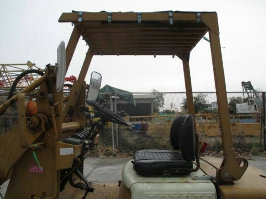 ขายด่วนรถตักยกดีเซลTOYOTA4FD15ตักยก1.5ตันยกสูง3.5เมตรยางหน้าคู้รถนอกเพื่งนำเข้ามายังไม่เคยใช้งานในเมืองไทยเลย