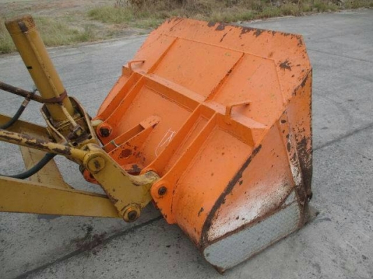 ขายด่วนรถตักยกดีเซลTOYOTA4FD15ตักยก1.5ตันยกสูง3.5เมตรยางหน้าคู้รถนอกเพื่งนำเข้ามายังไม่เคยใช้งานในเมืองไทยเลย