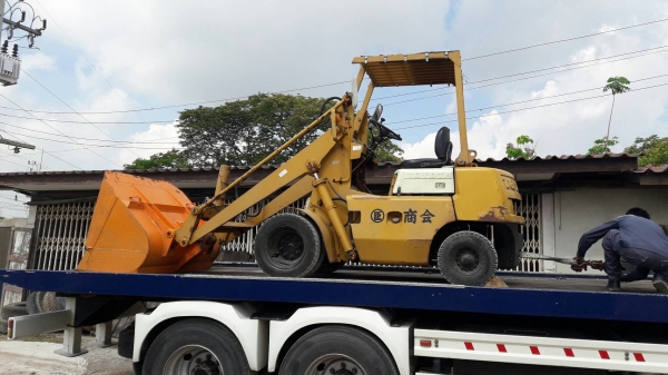 ขายด่วนรถตักยกดีเซลTOYOTA4FD15ตักยก1.5ตันยกสูง3.5เมตรยางหน้าคู้รถนอกเพื่งนำเข้ามายังไม่เคยใช้งานในเมืองไทยเลย