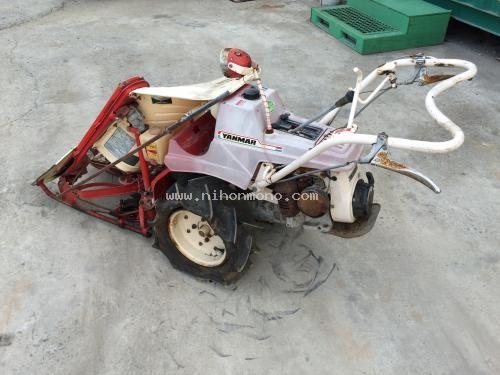 ราคาพิเศษ!! รถเกี่ยวข้าวเดินตามYANMAR YB302 ราคา : 12,000 บาท รหัสสินค้า : 80904407 www.nihonmono.com