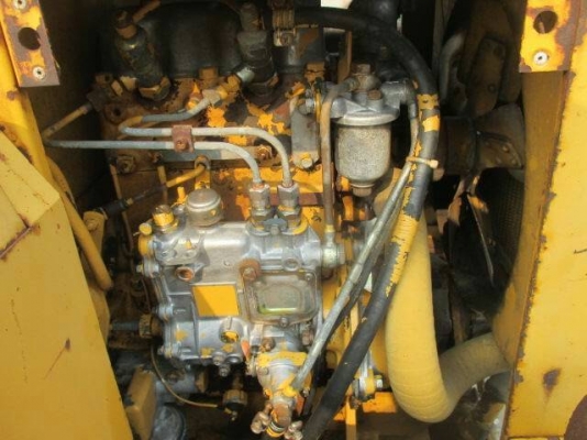 ขายด่วนรถยกตักเอวอ่อนมีสซูHL703 ตักยก1.2ตันยกสูง3เมตรรถขับเคลื่อน4ล้อรถนอกเพื่งนำเข้ามายังไม่เคยใช้งานในเมืองไทยเลย