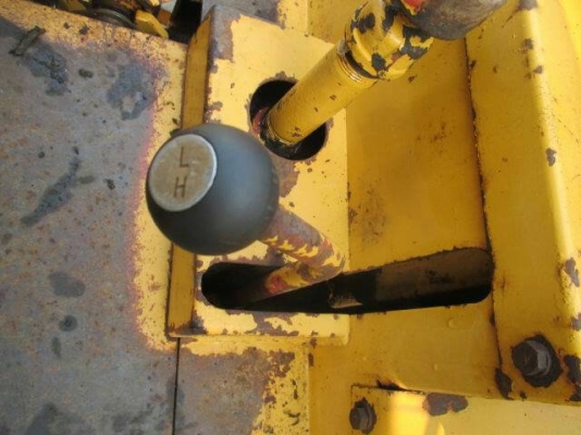 ขายด่วนรถยกตักเอวอ่อนมีสซูHL703 ตักยก1.2ตันยกสูง3เมตรรถขับเคลื่อน4ล้อรถนอกเพื่งนำเข้ามายังไม่เคยใช้งานในเมืองไทยเลย