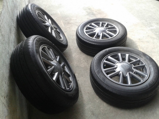 ล้ออีสุ ขอบ16นิ้ว6รู พร้อมยาง ชุดนี้ ราคา 5900 บาท