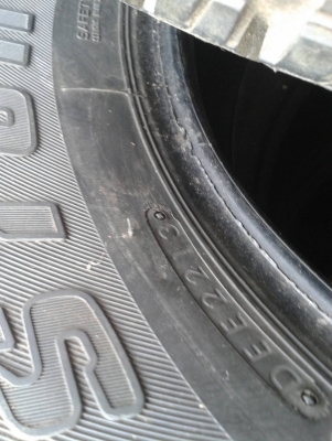 ยาง บริสโตน 245/65R17ปี13 ชุดนี้ ราคา 3500 บาท