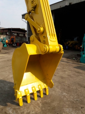 KOMATSU รุ่น PC 200-8N 1 KOMATSU รุ่น PC 200-8N 1
