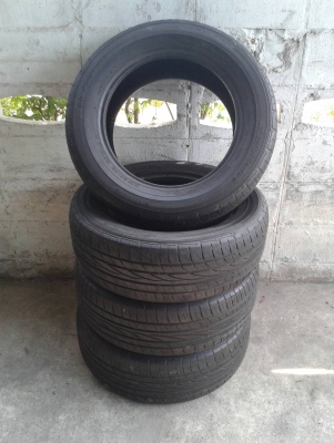 ยาง Falken 235/60R17 ปี14 ชุดนี้ ราคา 3000 บาท