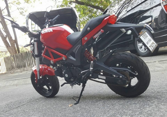 DEMON ปี2015 ไมล์วิ่ง 3000โลเอง เดิมทั้งคัน DEMON ปี2015 ไมล์วิ่ง 3000โลเอง เดิมทั้งคัน