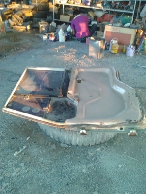 ขาย!! บานประตูรถสิบล้อแถบขวา มิซูบิชิ สิบล้อ527 ราคา 5,500 บาท