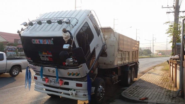 &quot;880,000&quot;ขายสิบล้อดั้ม3mปี44