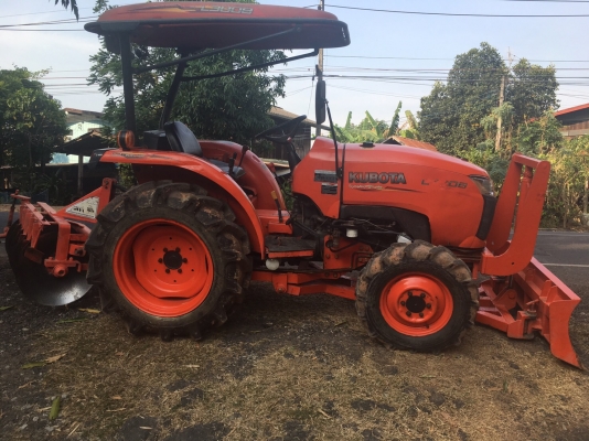 ขาย kubota L3008 อุปกรณ์ใบดันหน้าพร้อมผานหลัง รถสวยๆเดิมๆ