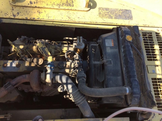 ขายรถขุดแบ็คโค KOMATSU PC200-6 เอกสารเล่มทะเบียน ไฟฟ้าเต็ม เอกสารเล่มทะเบียน ช่วงล่างดี เครื่องฟิตใหม่ ยอดจัด4-5แสน