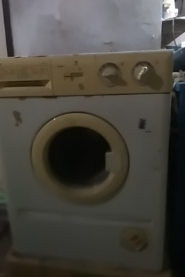 แยกขายชิ้นส่วนเครื่องซักผ้า Zanussi  ซานุสซี่ รุ่น FLS499C  เครื่องใช้ได้ทุกระบบยกเว้นที่เสีย น่าจะแกนหมุน หรือลูกปืนถึงเสีย เลยแยกขายทุกชิ้นคับ