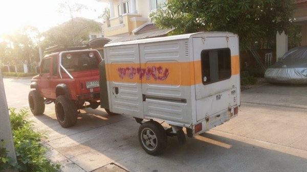 ขายพ่วงครับ เหมาะสำหรับ บรรทุกอุปกรณ์ ช่าง ทำเป็นรถเซอร์วิส foodtruck รถนอน รถขายของ ขนาดตู้ ยาว 2.4เมตร กว้าง 1.42 สูง 1.3เมตร ราคา 35000บาท สนใจสอบถามได้ครับ