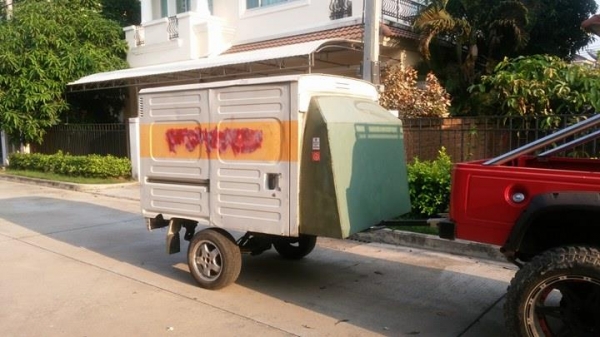 ขายพ่วงครับ เหมาะสำหรับ บรรทุกอุปกรณ์ ช่าง ทำเป็นรถเซอร์วิส foodtruck รถนอน รถขายของ ขนาดตู้ ยาว 2.4เมตร กว้าง 1.42 สูง 1.3เมตร ราคา 35000บาท สนใจสอบถามได้ครับ