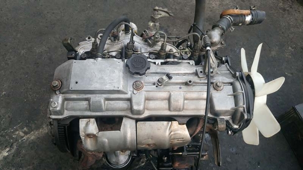 ขายเครื่องยนต์ดีเซลโตโยต้า 2L มีเลข