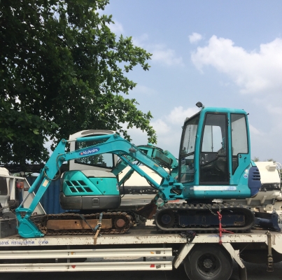 มาแล้วนายแบบญี่ปุ่น_KOBELCO SK20UR_ชั่วโมงน้อย 295000ครับ_T0894071471