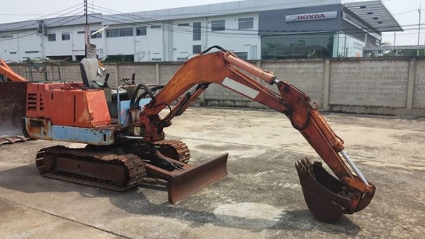 รถขุดเล็ก TB250 ราคา150,000