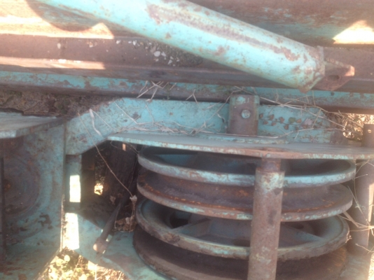 ชุดเสา กะโดง ปั้นจั่น  ตามรูป  สูง14 เมตร  สภาพดี  ขาย95000 เท่านั้น