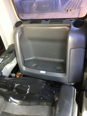 ขายรถแบคโฮ ( มี 2 คัน )KOBELCO SK200 MARK- 6 YN09 1 คัน + CAT 320D ทำงาน 6,XXX กว่าชั่วโมง 1 คัน