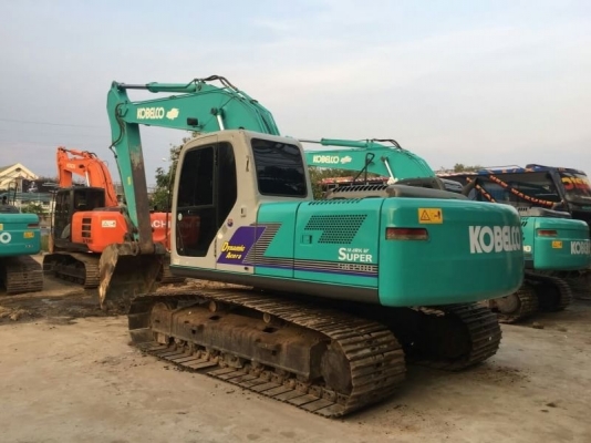 ขายรถแบคโฮ ( มี 2 คัน )KOBELCO SK200 MARK- 6 YN09 1 คัน + CAT 320D ทำงาน 6,XXX กว่าชั่วโมง 1 คัน