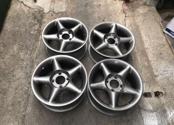 ล้อแม็ก 4 รู 114 ขอบ 15