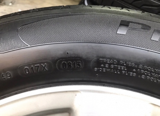 ยาง Michelin 215-60-16 ปี 13 ยาง Michelin 215-60-16 ปี 13