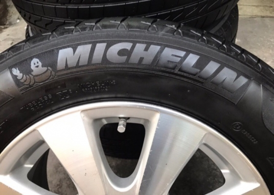 ยาง Michelin 215-60-16 ปี 13 ยาง Michelin 215-60-16 ปี 13