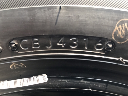 ยางใหม่ป้ายแดง 215-70-15 Bridgestone Duravis