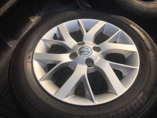 แม็กป้ายแดง Nissan Almera MC ขอบ15 พร้อมยาง 185-65-15