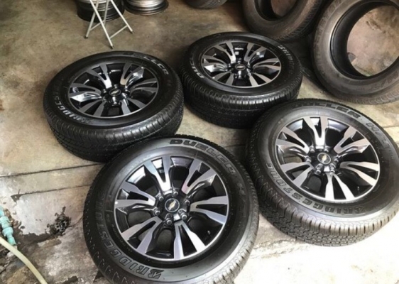 ล้อแม็กป้ายแดงขอบ18 6รู139 พร้อมยางบริดสโตนป้ายแดง 265-60-18