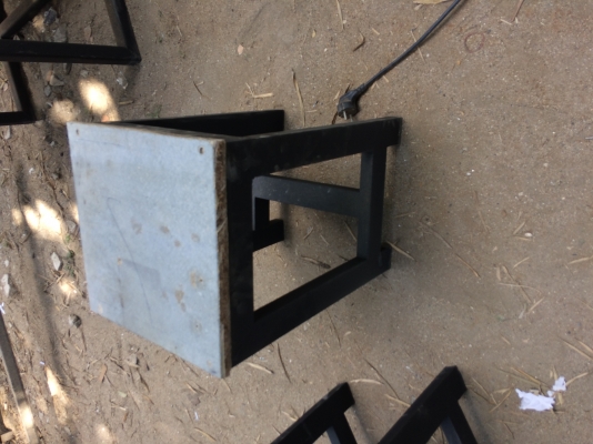 เก้่าอี้งานเหล็ก งามๆหลาย รูปแบบ เก้่าอี้งานเหล็ก งามๆหลาย รูปแบบ