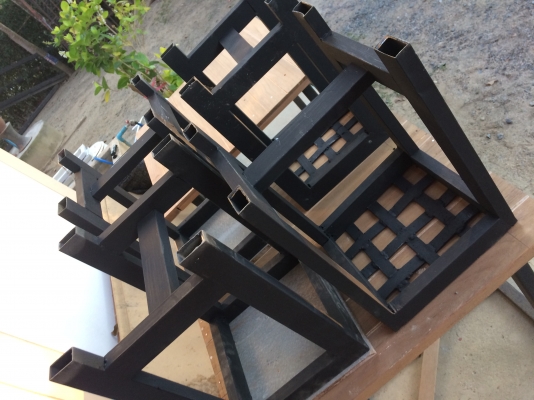 เก้่าอี้งานเหล็ก งามๆหลาย รูปแบบ เก้่าอี้งานเหล็ก งามๆหลาย รูปแบบ