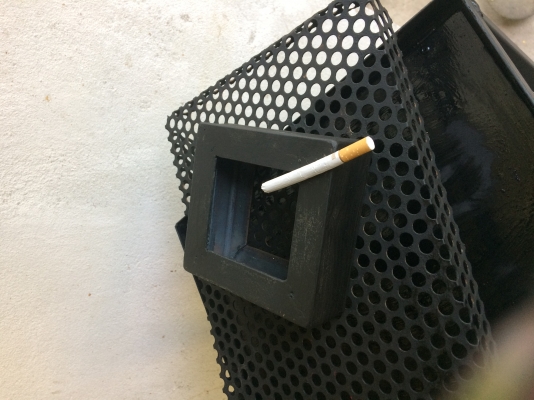 ที่เขี่ยบุหรี่ งานเหล็ก ที่เขี่ยบุหรี่ งานเหล็ก