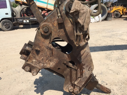 ขายรถแบคโฮ KOMATSU 12HT-2 ให้บุ้งกี๋อย่างเดียว ราคา 300000