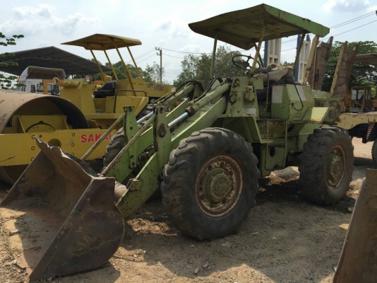 ขายรถตักล้อยาง CAT 910 ราคา 400000