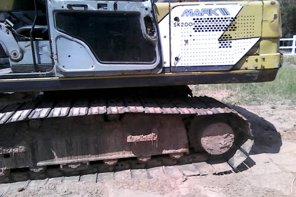 ขายKobelco sk200m3สภาพพร้อมใช้ ติดต่อคุณอ๊อฟพิจิตร086-737-9991 ขายKobelco sk200m3สภาพพร้อมใช้ ติดต่อคุณอ๊อฟพิจิตร086-737-9991