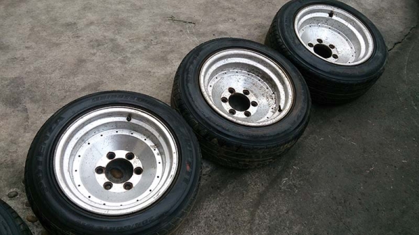 ขายล้อแม็กขอบ 15 หน้ากว้าง 8นิ้ว ไม่แพง