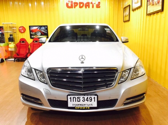 Mercedes Benz E200 NGT วิ่งน้อย สวยมากคะคันนี้ บอกเลย Mercedes Benz E200 NGT วิ่งน้อย สวยมากคะคันนี้ บอกเลย