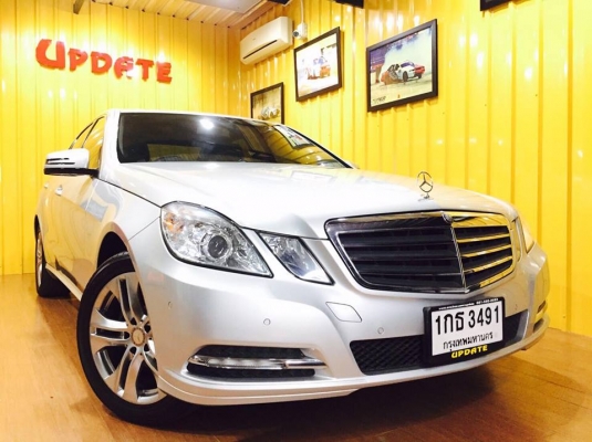 Mercedes Benz E200 NGT วิ่งน้อย สวยมากคะคันนี้ บอกเลย