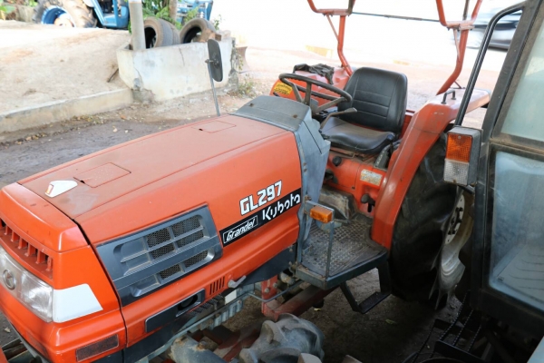 ขายรถไถ KUBOTA GL295 2เพลา 29 แรงม้า แถมดันหน้า ราคา 118,000 มีรถขนส่งบริการขนส่งทั่วไทย สามย่านแทรคเตอร์ อ.แกลง จ.ระยอง 0818618678,0899347475 https://www.facebook.com/DC-Tractor-Rayong-3071545327…/shop… id line=081-8618678 id line=089-9347 ขายรถไถ KUBOTA GL295 2เพลา 29 แรงม้า แถมดันหน้า ราคา 118,000 มีรถขนส่งบริการขนส่งทั่วไทย สามย่านแทรคเตอร์ อ.แกลง จ.ระยอง 0818618678,0899347475 https://www.facebook.com/DC-Tractor-Rayong-3071545327…/shop… id line=081-8618678 id line=089-9347