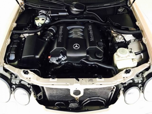 Mercedez BenZ E240 รถบ้านแท้ๆ สภาพอย่างสวยคะ มาดูก่อนเลยจ้า