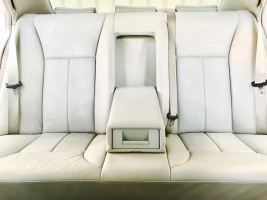 Mercedez BenZ E240 รถบ้านแท้ๆ สภาพอย่างสวยคะ มาดูก่อนเลยจ้า