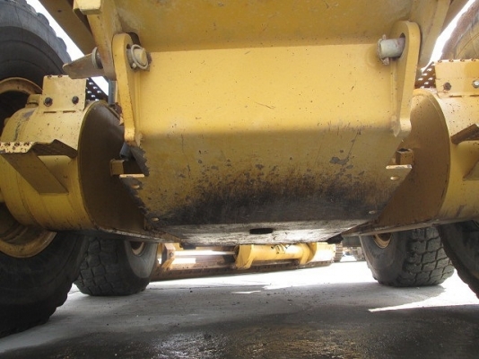 รถเกรด 140M (MOTOR GRADER) ยี่ห้อ (Maker): CAT ซีเรียล (S/No): CAT0140MAB9M00278 รุ่น(Model): 140M ชั่วโมงทำงาน (Hour): 4998 ชั่วโมง ปี (Year) : 2008